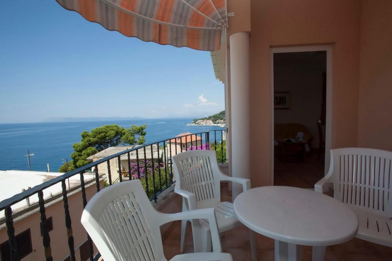 Aparthotel Villa Mozart Podgora Exterior photo