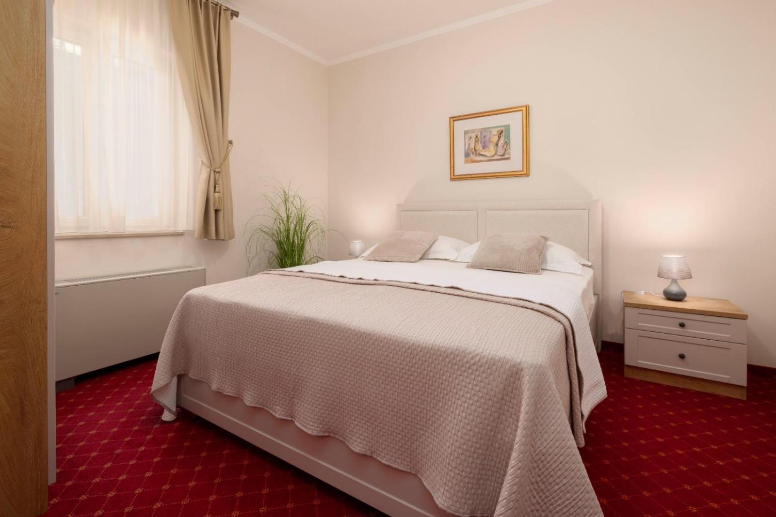 Aparthotel Villa Mozart Podgora Exterior photo
